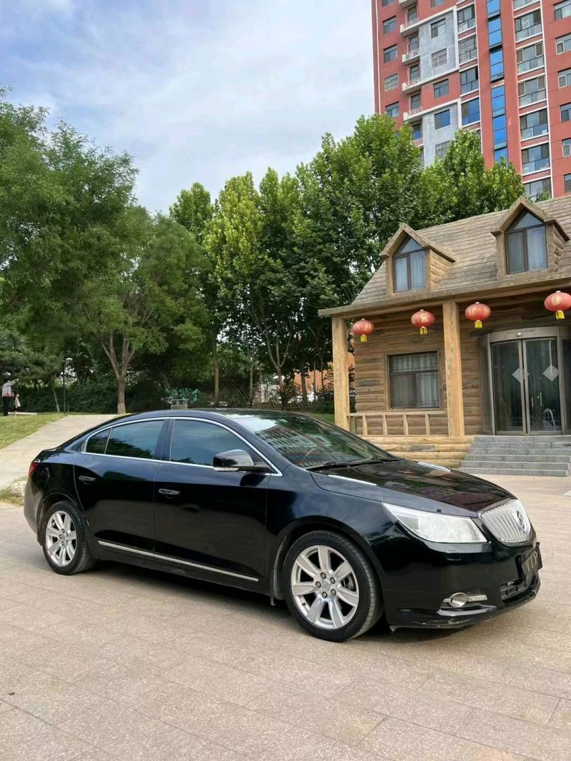 邢台13年别克君越3