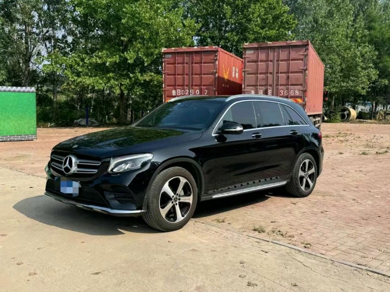 青岛19年奔驰GLC2