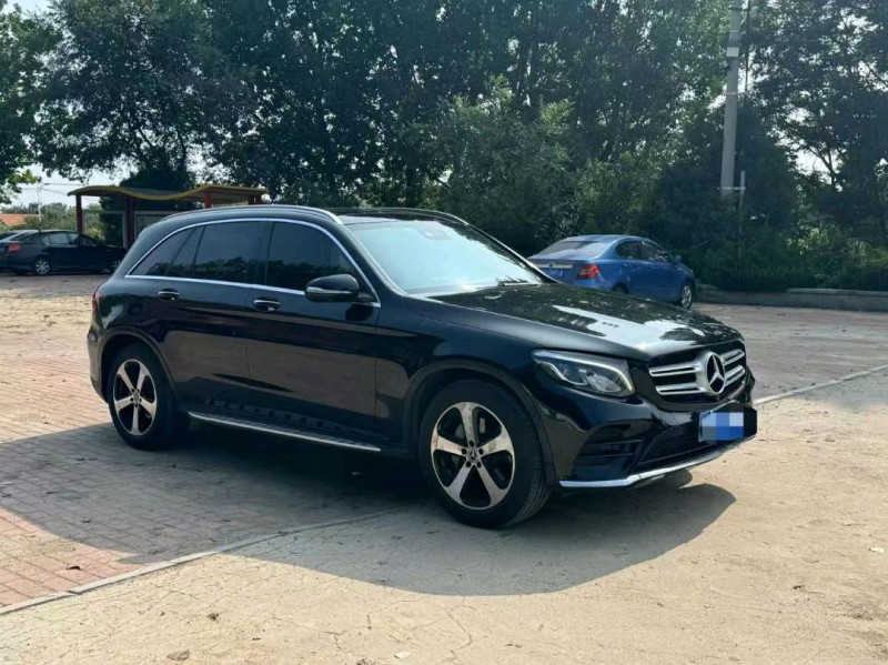 青岛19年奔驰GLC3