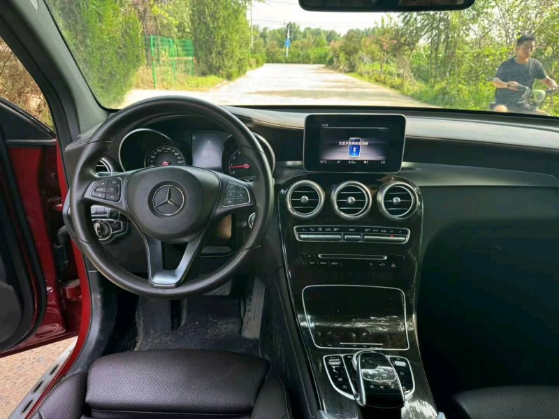 青岛19年奔驰GLC9