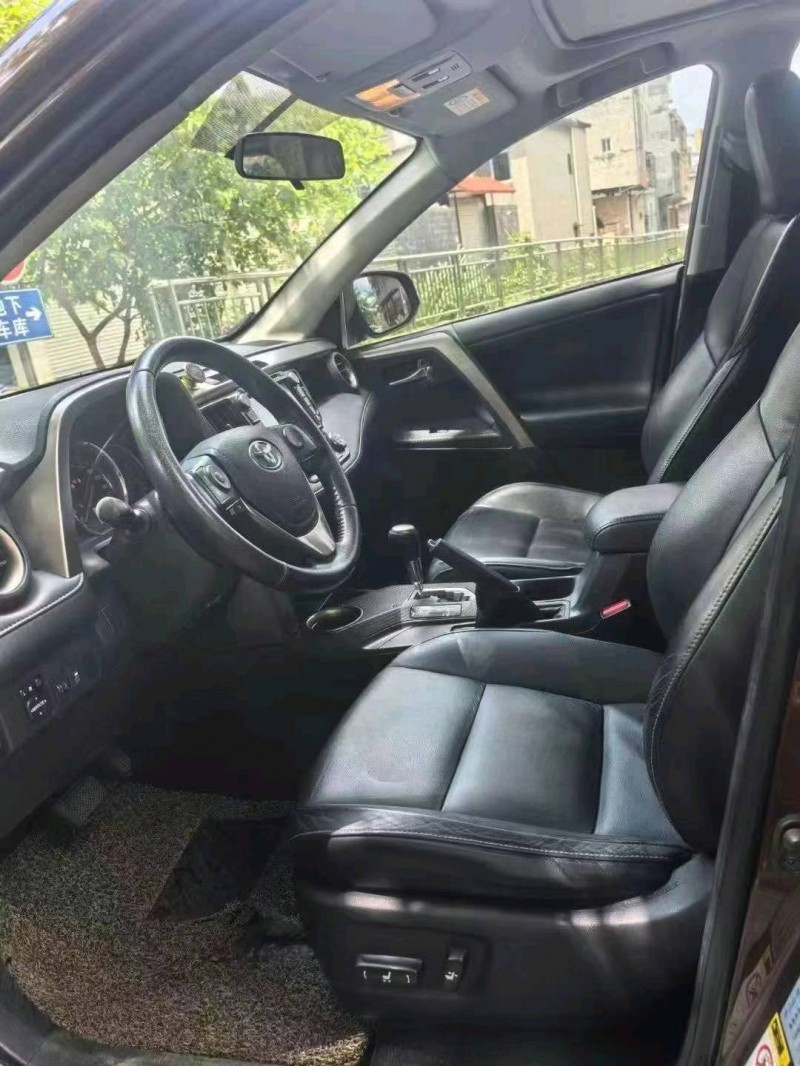 桂林14年豐田RAV4榮放2