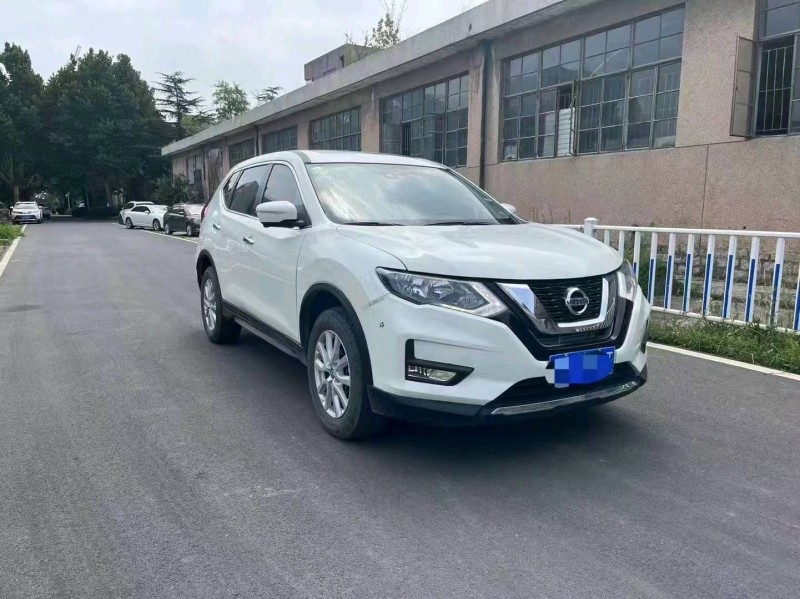 潍坊20年日产奇骏8