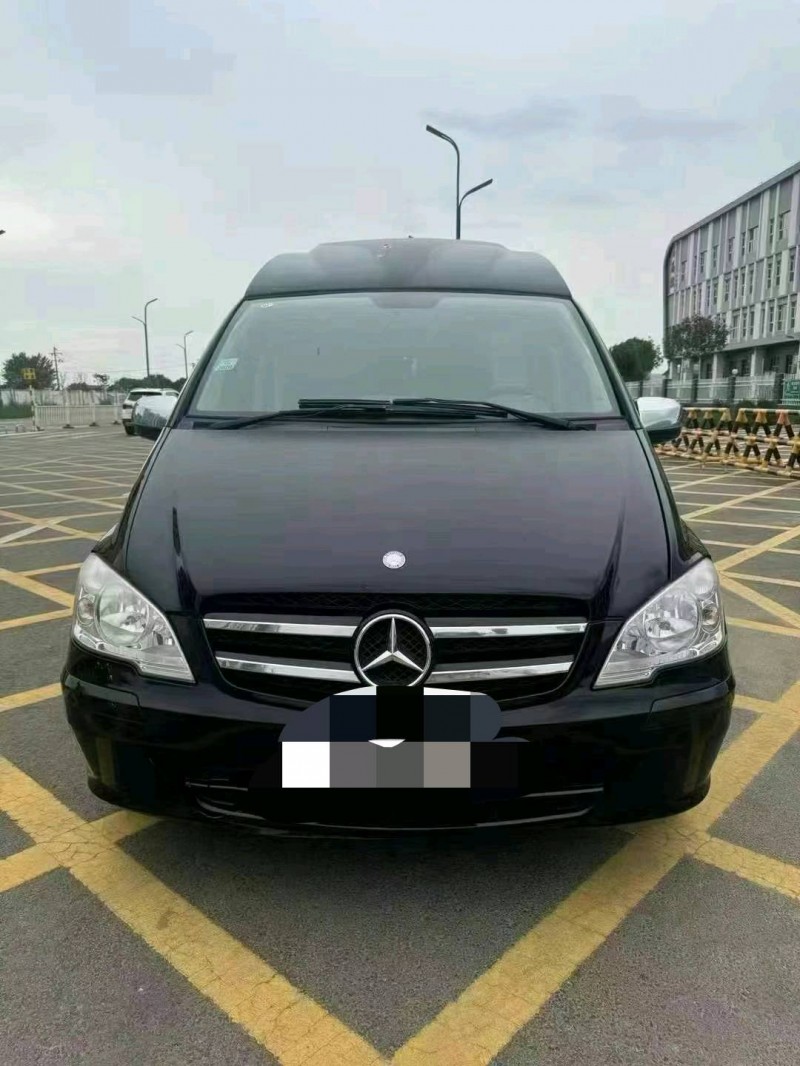 保定14年奔驰威霆1