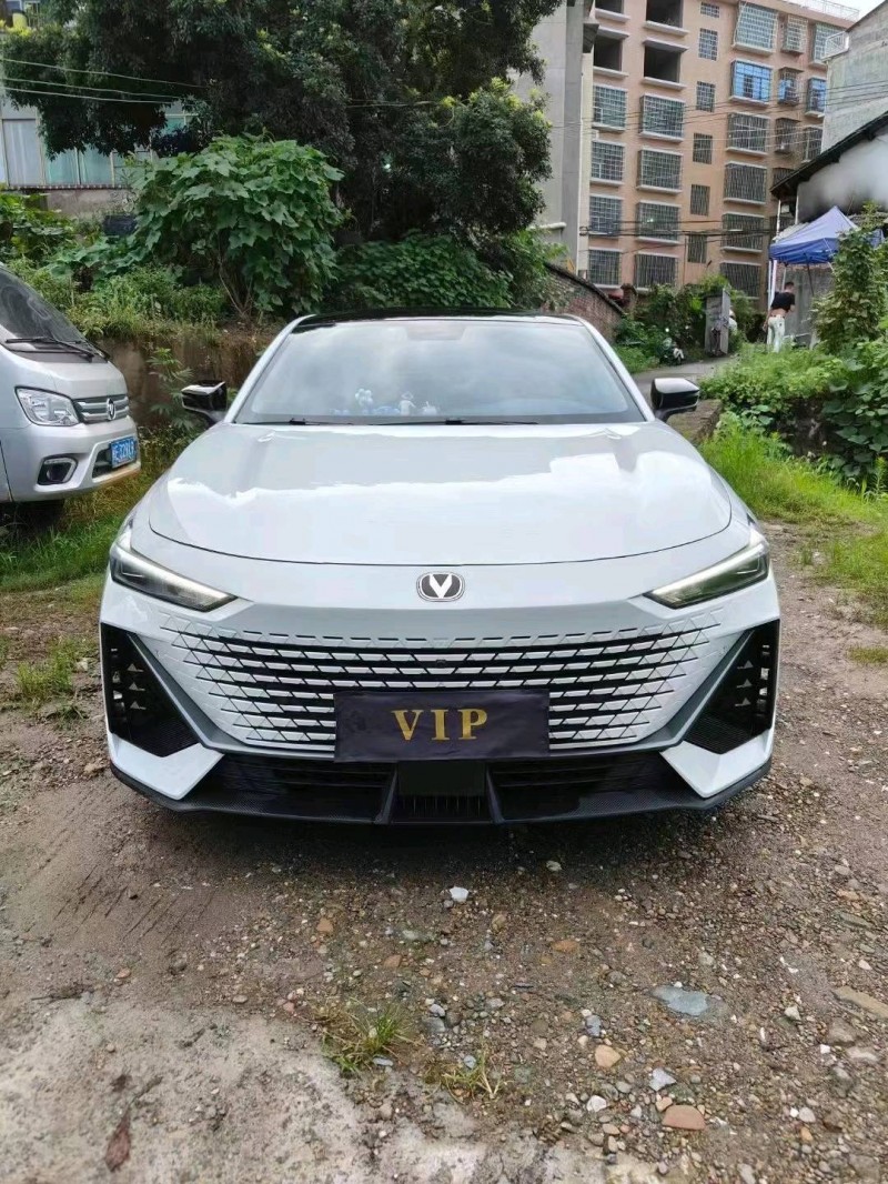 保定22年长安汽车UNI-V1