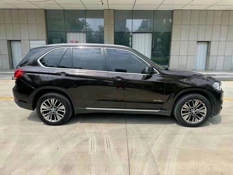 济宁15年宝马X58