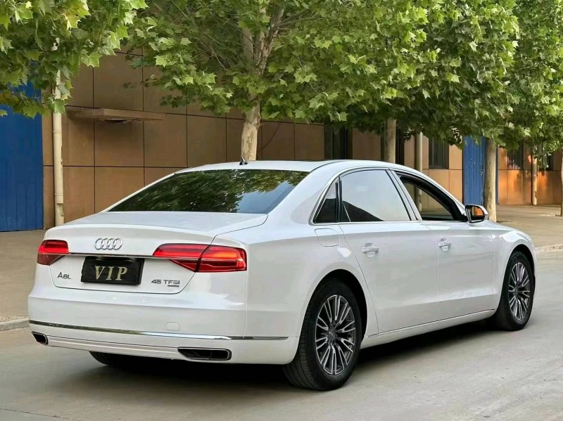 唐山15年奧迪A8L9