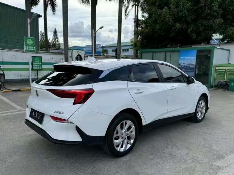 广州24年别克微蓝8