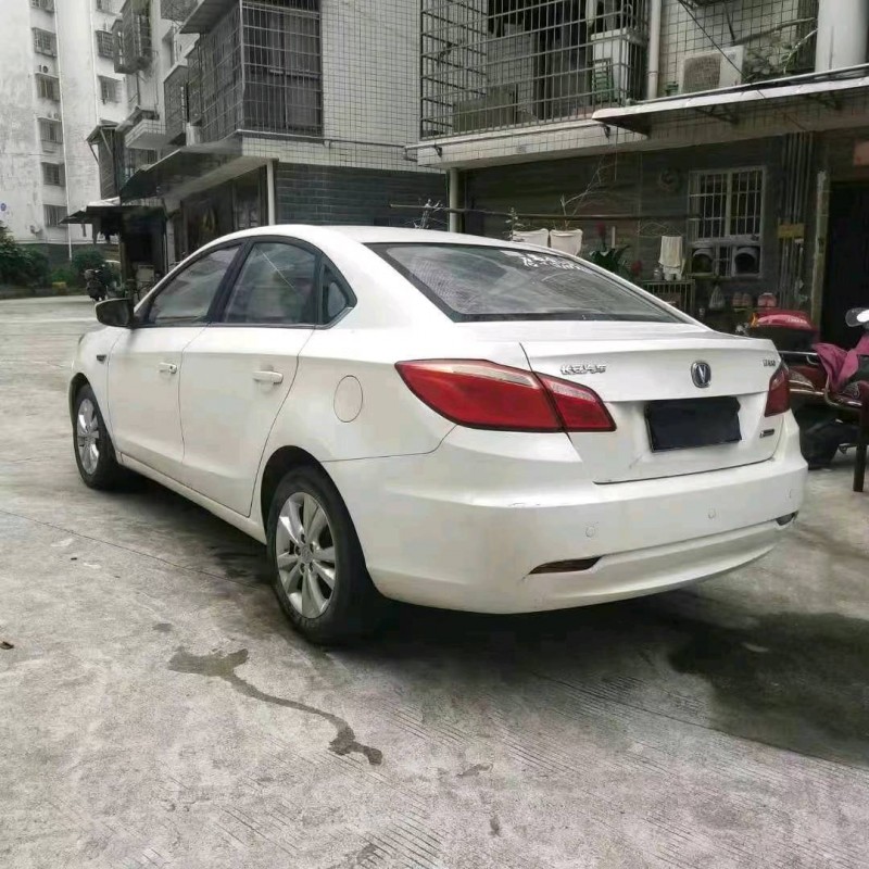 衡陽15年長安汽車逸動9