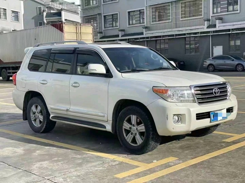 广州14年丰田兰德酷路泽3
