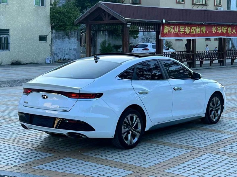 汕头19年现代菲斯塔8
