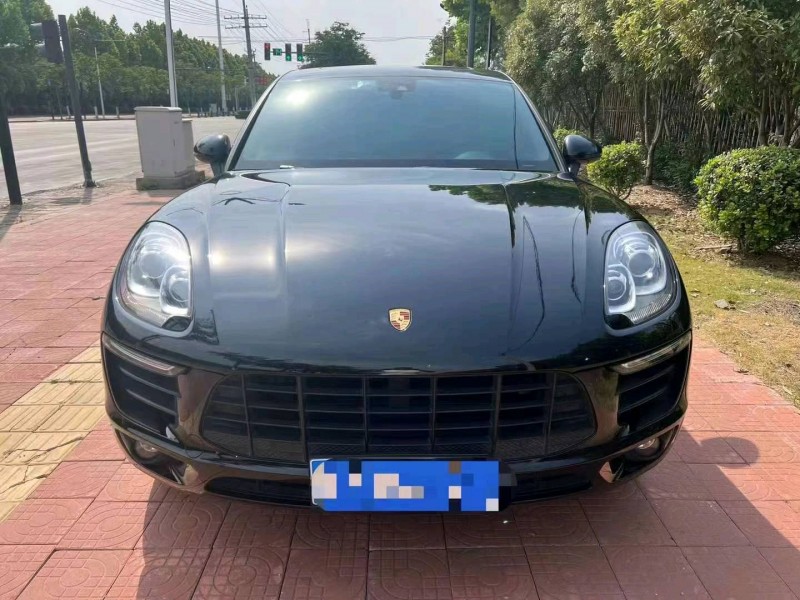巢湖17年保时捷Macan1