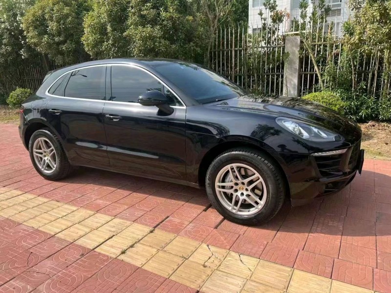 巢湖17年保时捷Macan2