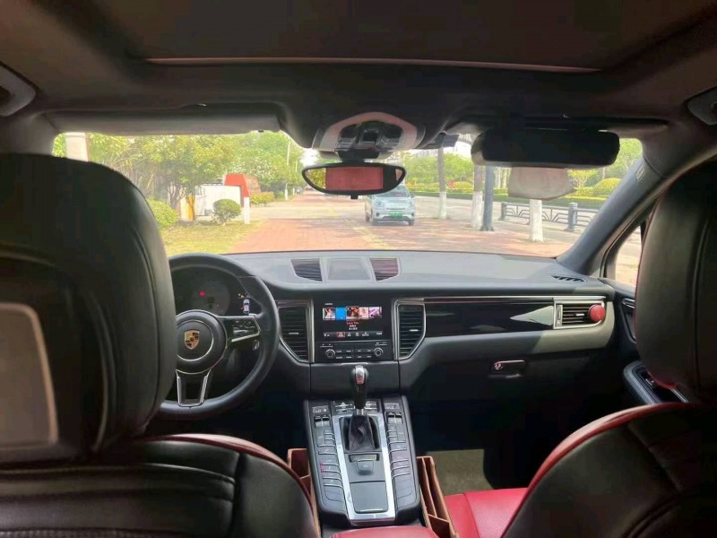 巢湖17年保时捷Macan8