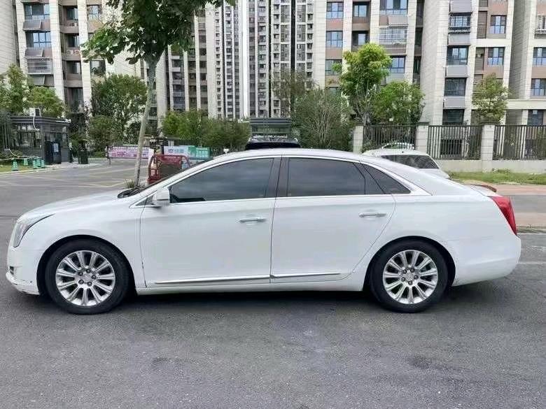 济宁16年凯迪拉克XTS7