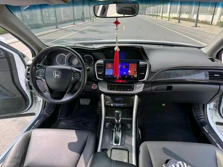 济宁14年本田雅阁6