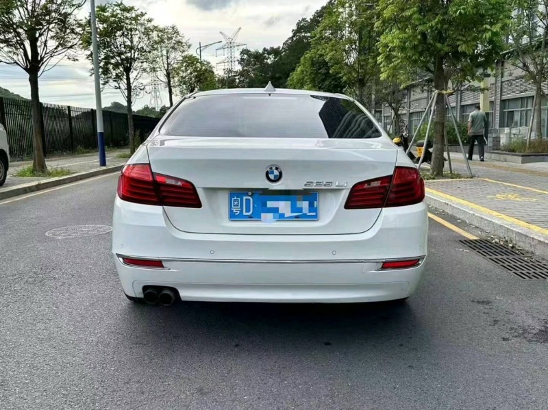 广州15年宝马5系9
