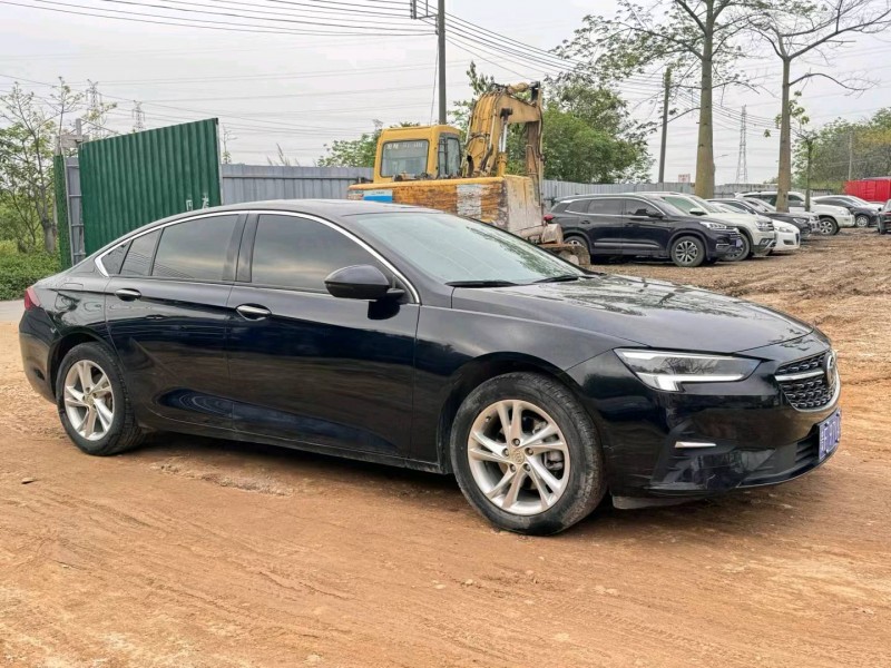 广州21年别克君威2