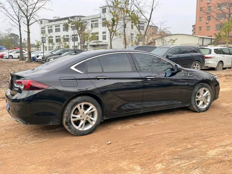 广州21年别克君威3