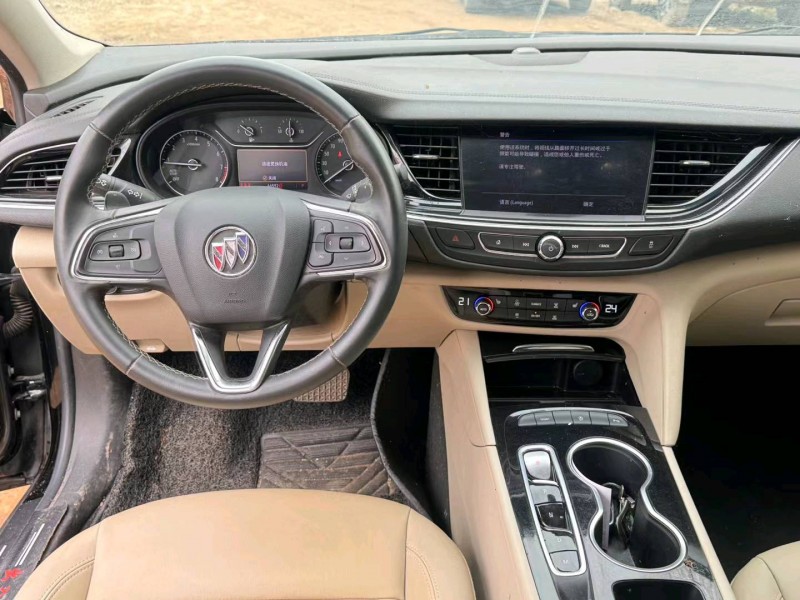 广州21年别克君威6