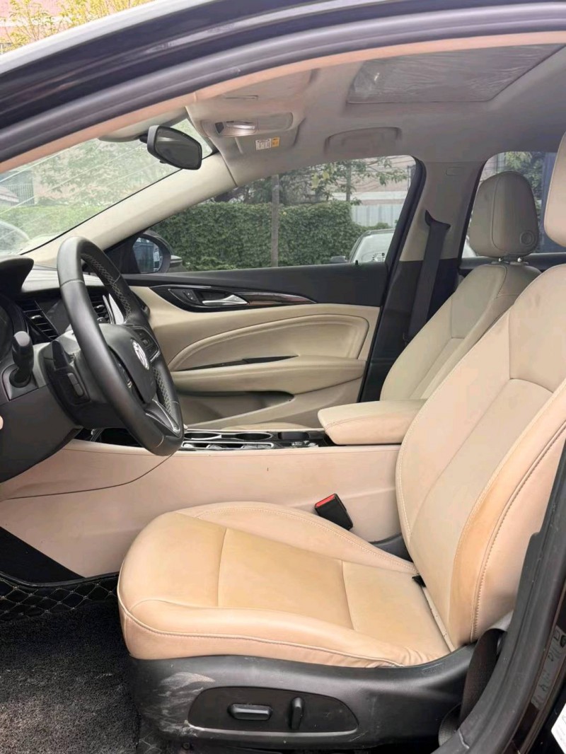 广州21年别克君威8