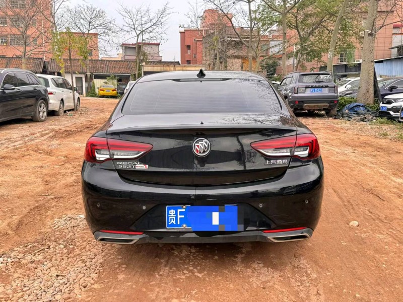 广州21年别克君威9