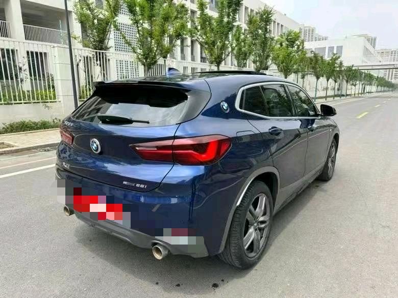 济宁21年宝马X28