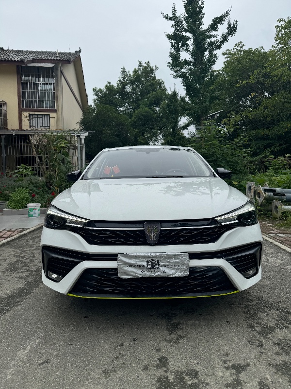 成都22年榮威i52