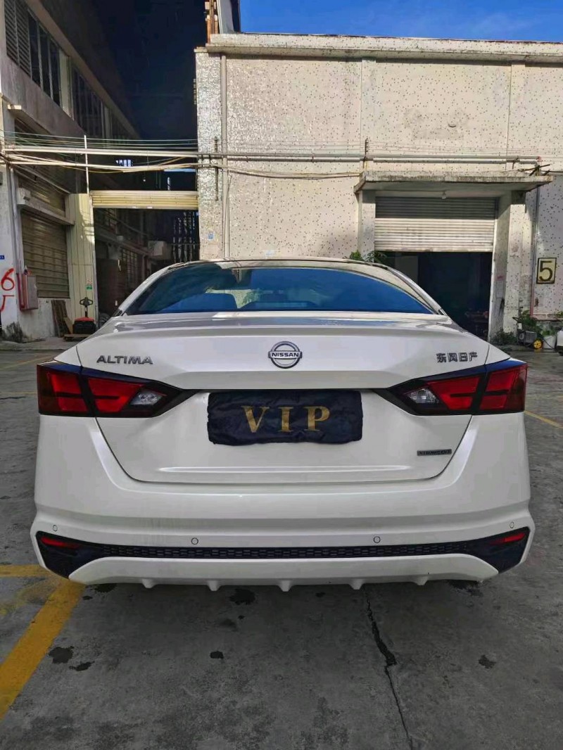 广州20年日产天籁9