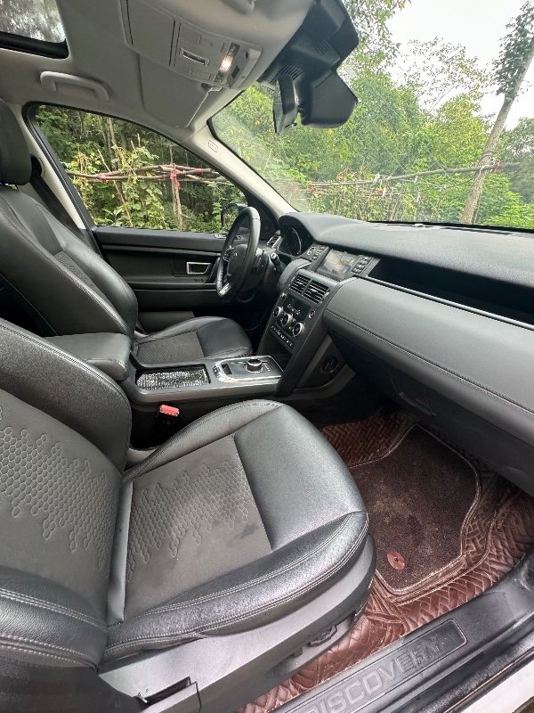 成都19年路虎发现神行9