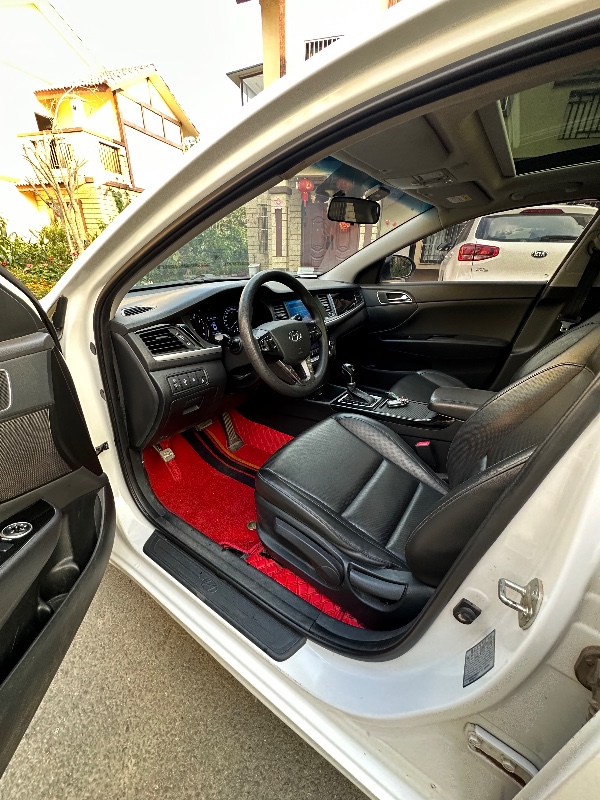 成都17年现代名图7