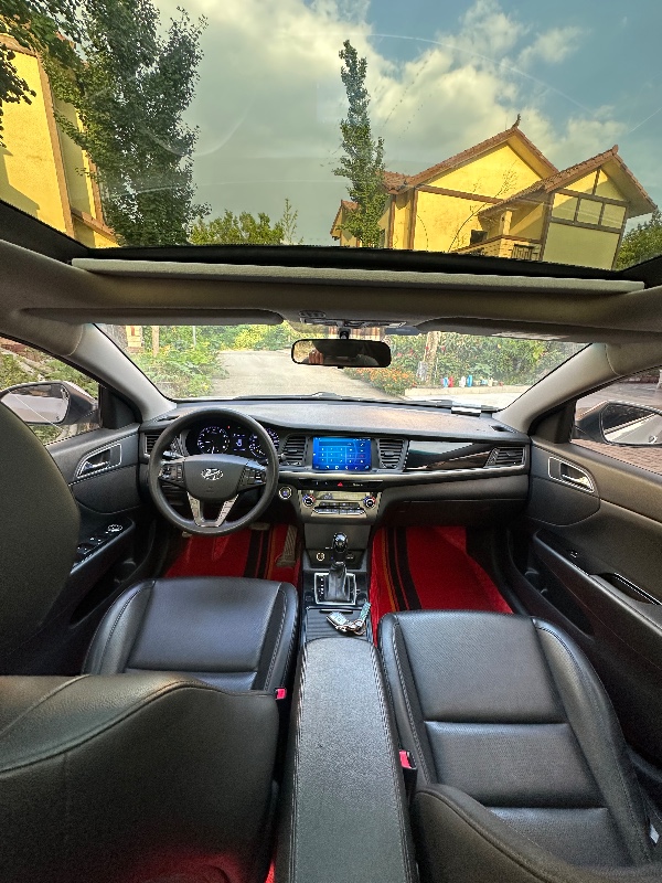 成都17年现代名图9