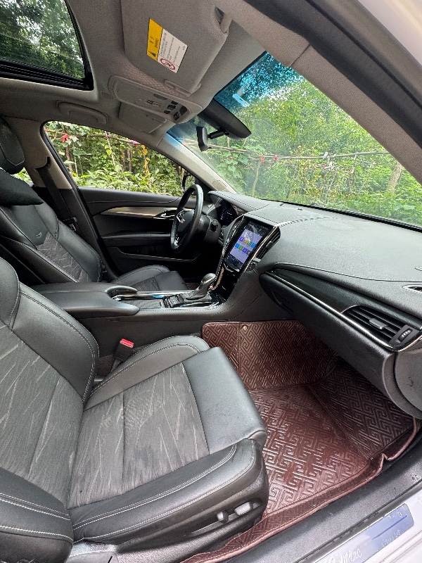 成都19年凯迪拉克ATS-L8