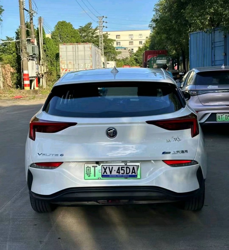 中山24年别克微蓝4