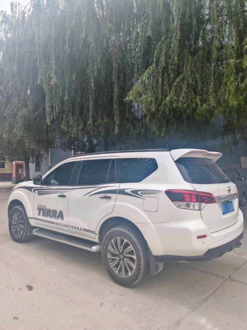 保定20年日产途达8