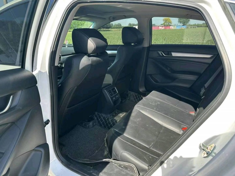 保定21年本田雅阁8