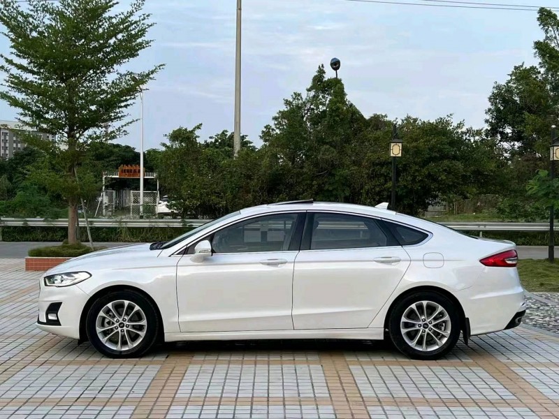 汕头21年福特蒙迪欧3