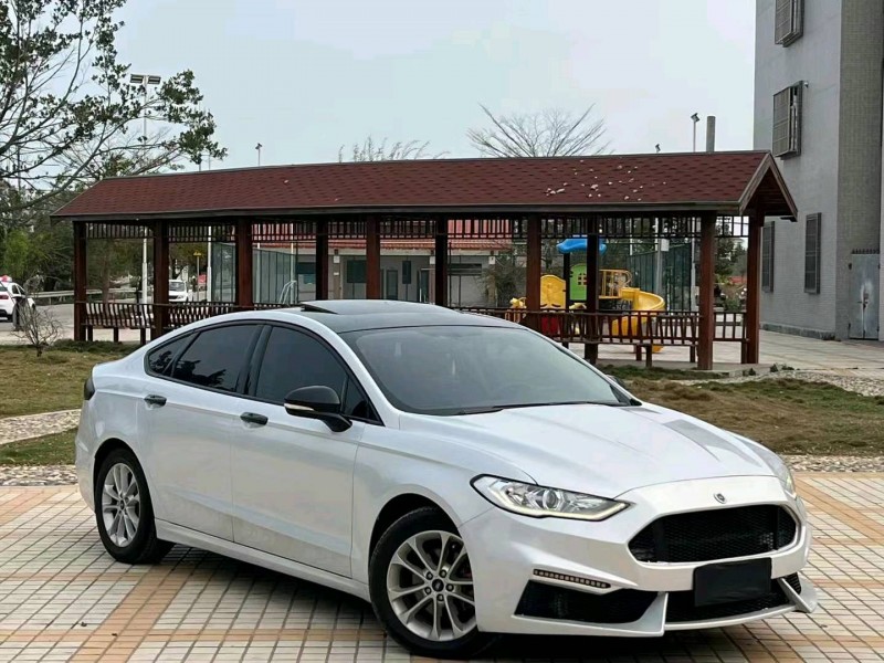 汕头21年福特蒙迪欧2