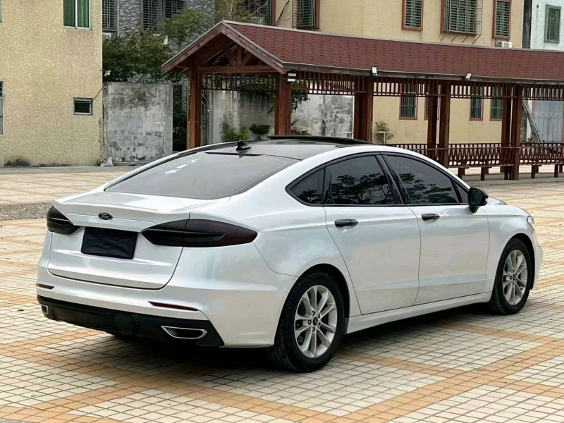 汕头21年福特蒙迪欧8