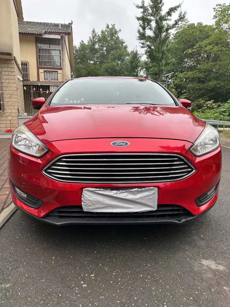 成都17年福特福克斯1