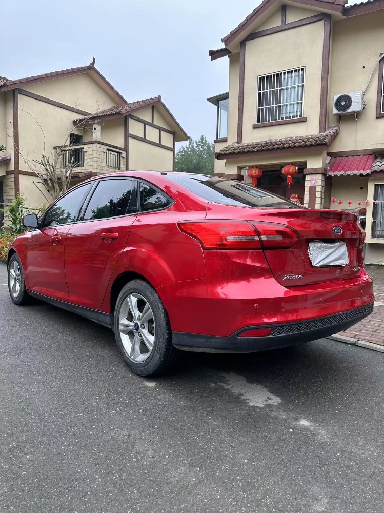 成都17年福特福克斯3