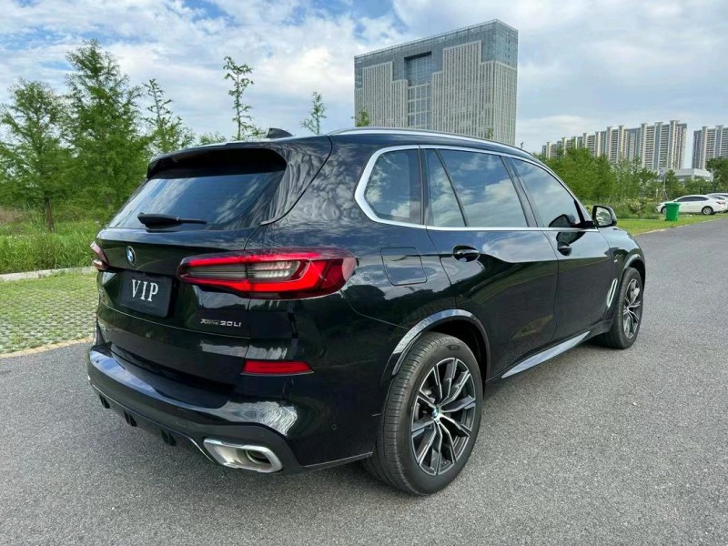 盐城23年宝马X58