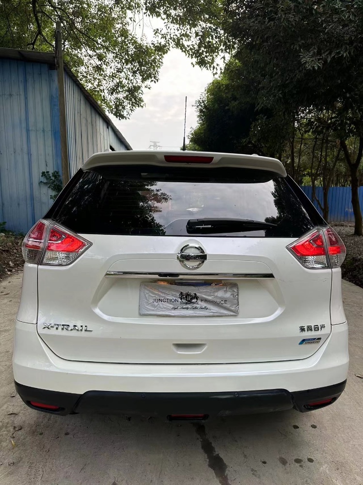 成都15年日产奇骏5