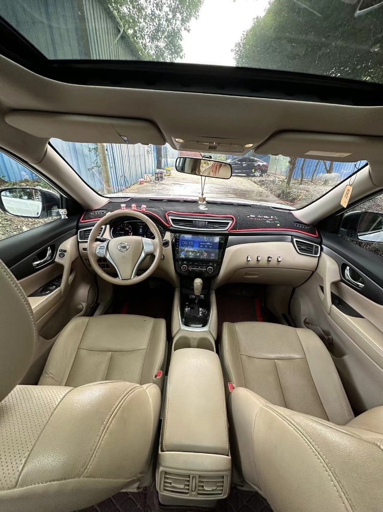 成都15年日产奇骏9