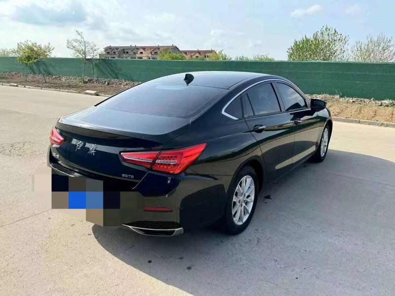 潍坊19年红旗H55