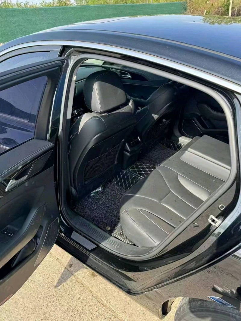 潍坊19年红旗H57