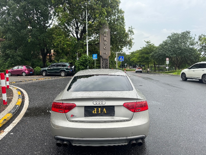 广州14年奥迪A57