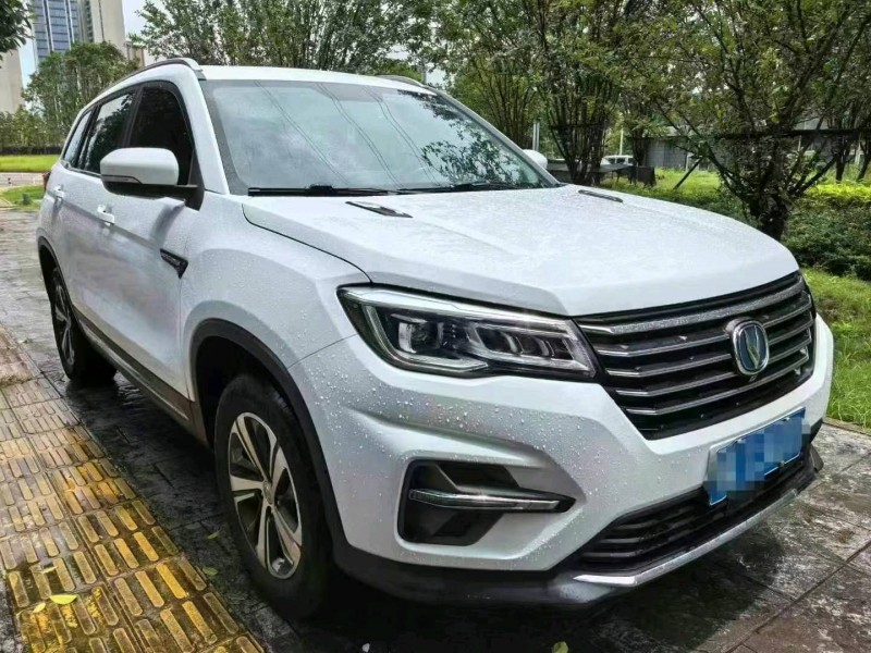 武汉19年长安汽车CS753