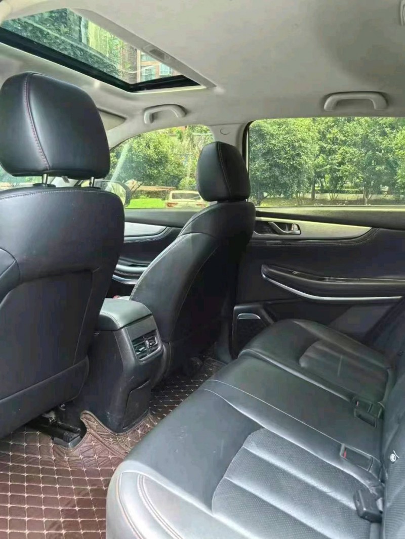 武汉19年长安汽车CS755