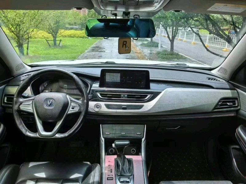 武汉19年长安汽车CS756