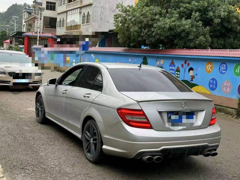 广州13年奔驰C8